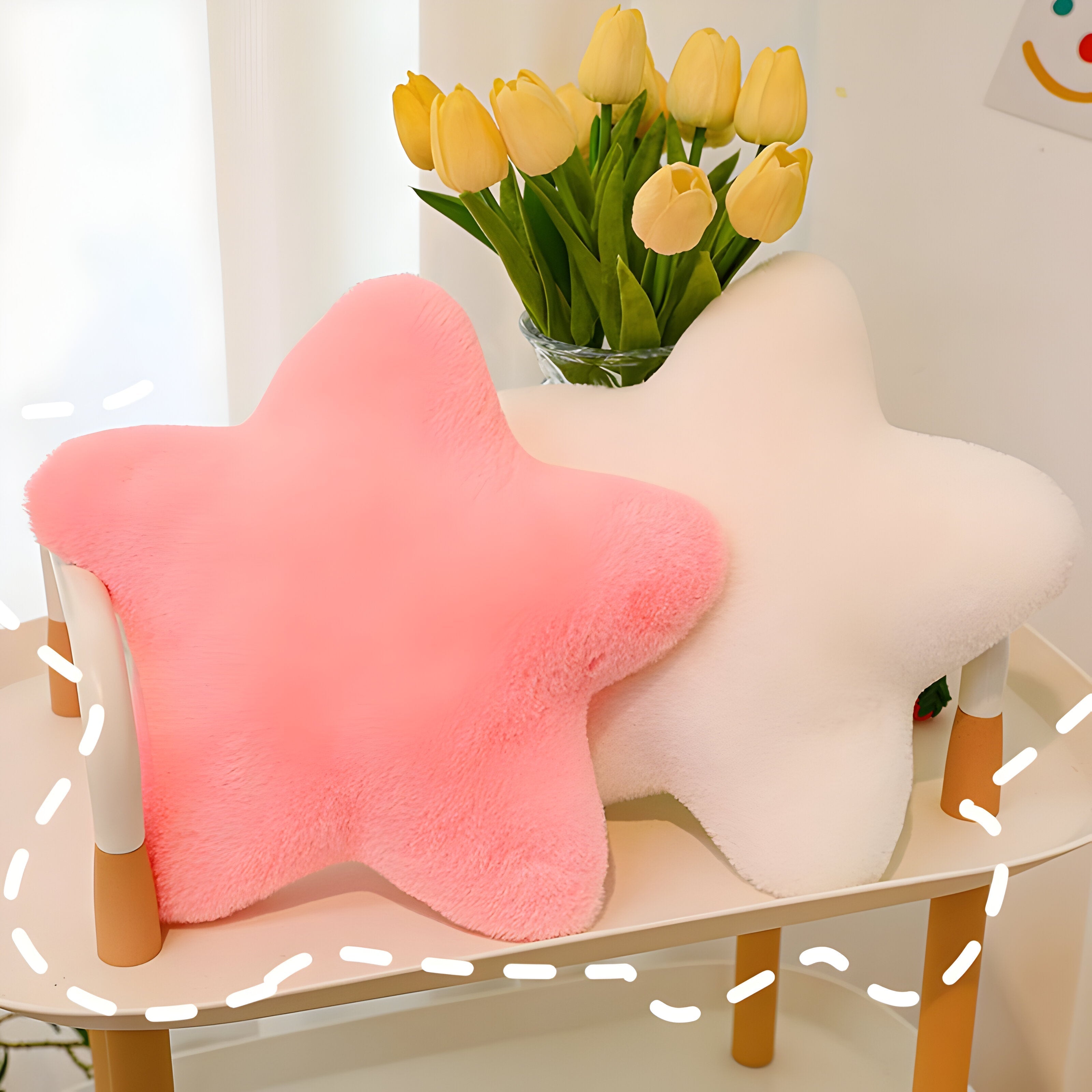 StellarHug Cushion - Decorative Star-Shaped Pillow | Madigas