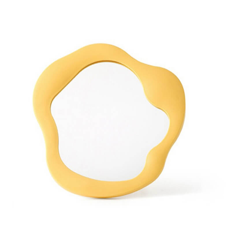 Madigas | Squiggly Makeup Mirror